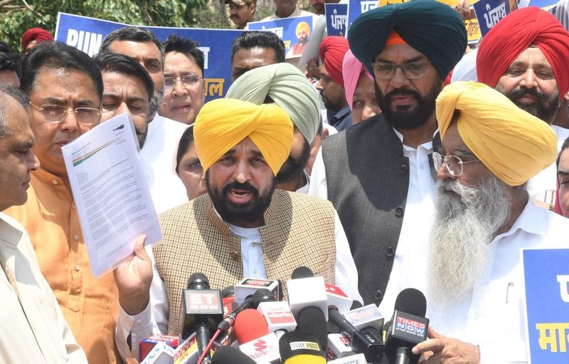 ਦਲ ਬਦਲੀ ਖ਼ਿਲਾਫ਼ ਮੁਰਮੂ ਨੂੰ ਮਿਲੇ ਭਗਵੰਤ ਮਾਨ