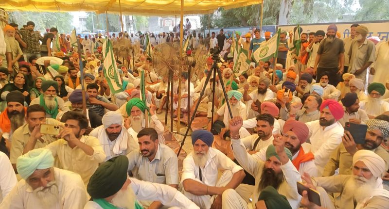 Farmers protest drone survey for GIS-based master plan in Bathinda's Maur