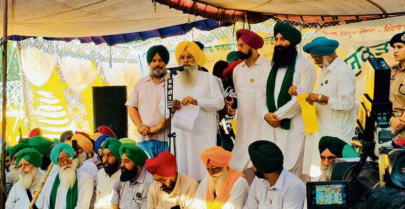 Farmers call off protest as Punjab Government accepts state-specific demands